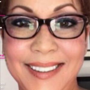 Meet your Posher, Nora